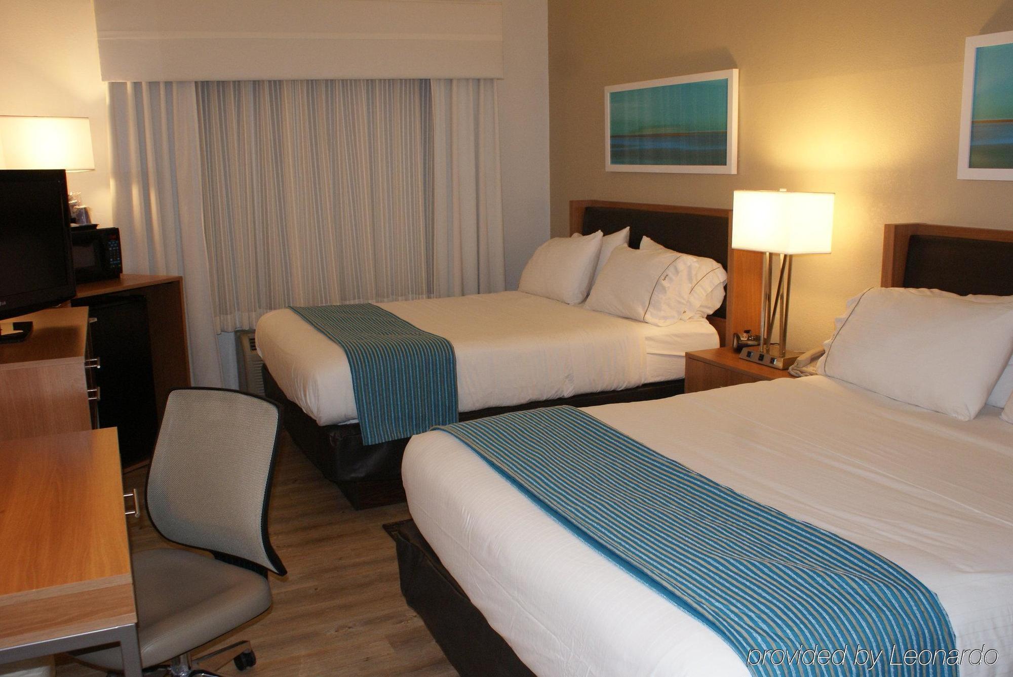Express Pittsburgh-north/harmarville By Ihg Hotel