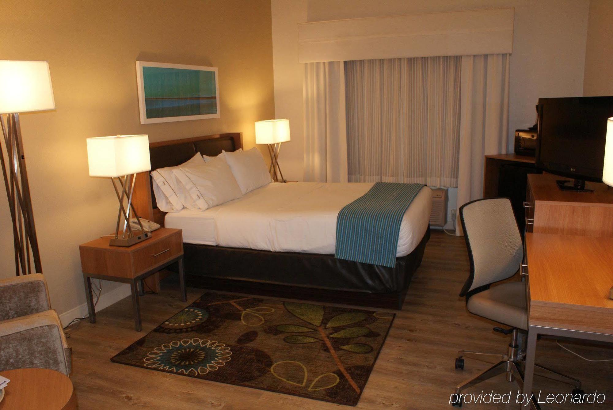 Express Pittsburgh-north/harmarville By Ihg Harmarville